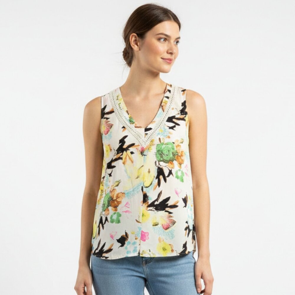 Signature Studio Tank Cream Floral Crochet Coquette Casual M